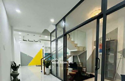 NHÀ MỚI VÀO Ở NGAY - NỞ HẬU TÀI LỘC - HẺM THÔNG TỨ TUNG - 44.5M2 - 5.5 TỶ
